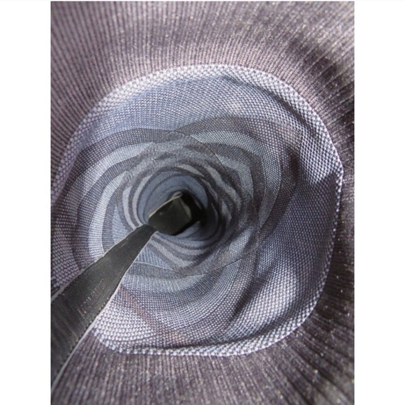 $1000 BURBERRY DOLMAN NAVY GRAY KNITTED CHECK KNEE HIGH HEEL SOCK BOOTS 38 - Picture 8 of 12